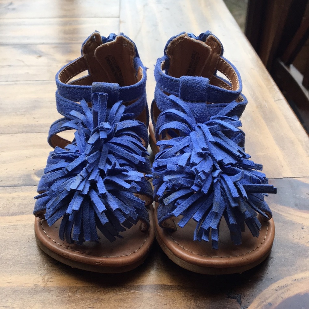 Cat and Jack Toddler size 6 sandals